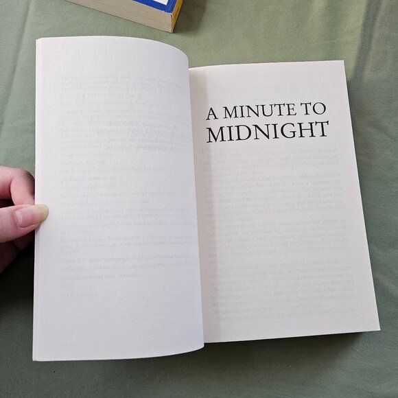 David Baldacci - Long Road to Mercy, A Minute to Midnight & Daylight Paperback - Picture 6 of 16